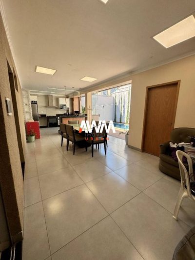 Casa, 4 quartos, 191 m² - Foto 1