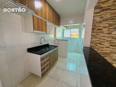 Casa, 2 quartos, 69 m² - Foto 1