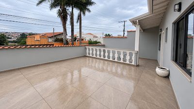 Casa, 4 quartos, 359 m² - Foto 1