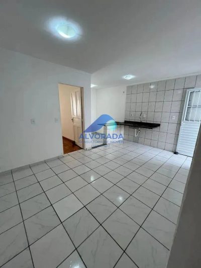 Casa, 3 quartos, 81 m² - Foto 1