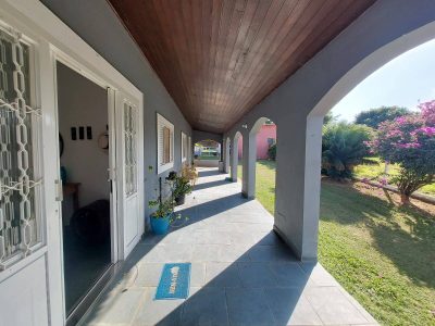 Casa, 3 quartos, 242 m² - Foto 1
