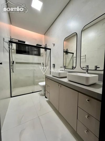 Casa, 3 quartos, 197 m² - Foto 2