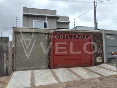 Casa, 3 quartos, 200 m² - Foto 1
