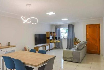 Sobrado, 3 quartos, 219 m² - Foto 1