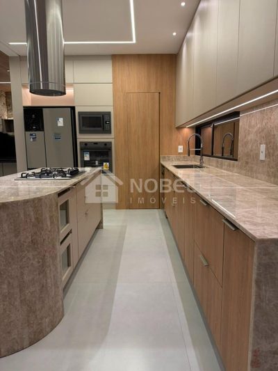 Casa, 3 quartos, 300 m² - Foto 3