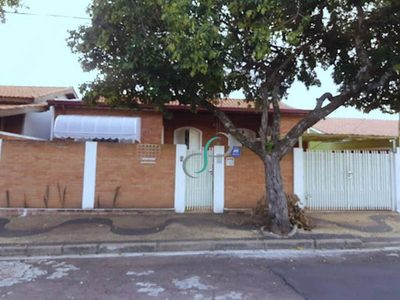 Casa, 3 quartos, 174 m² - Foto 1