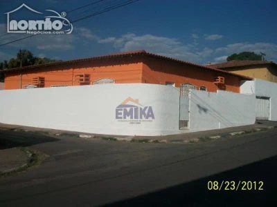 Casa, 4 quartos, 135 m² - Foto 2