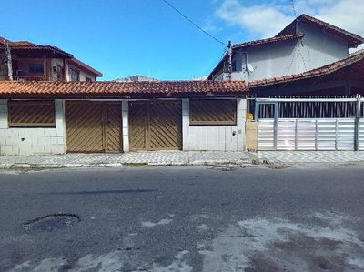Casa, 2 quartos, 200 m² - Foto 1