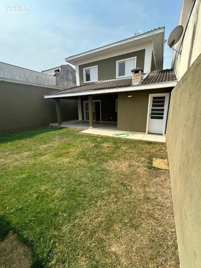 Casa, 3 quartos, 192 m² - Foto 3