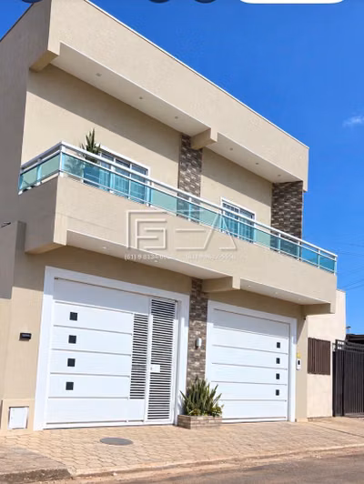 Sobrado, 4 quartos, 305 m² - Foto 1