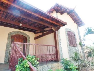 Casa, 3 quartos, 246 m² - Foto 2