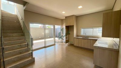Casa, 3 quartos, 158 m² - Foto 1