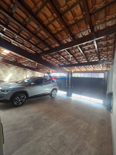 Casa, 3 quartos, 224 m² - Foto 2