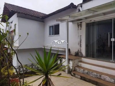 Casa, 3 quartos, 240 m² - Foto 1