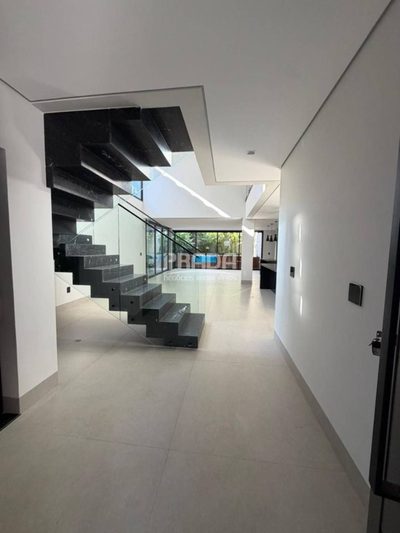 Casa, 4 quartos, 324 m² - Foto 3