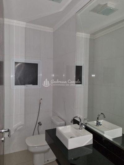 Sobrado, 3 quartos, 300 m² - Foto 1