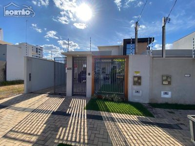 Casa, 2 quartos, 171 m² - Foto 1