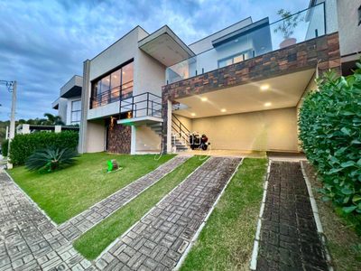 Sobrado, 3 quartos, 275 m² - Foto 1