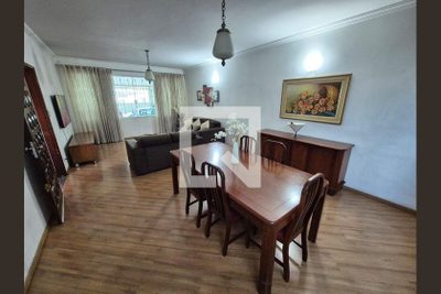 Casa, 4 quartos, 180 m² - Foto 1