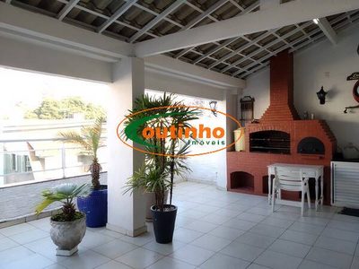 Casa, 5 quartos, 258 m² - Foto 1