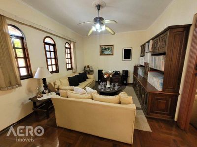 Casa, 3 quartos, 196 m² - Foto 1