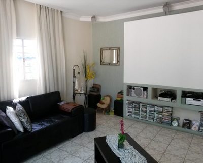 Casa, 3 quartos, 223 m² - Foto 2