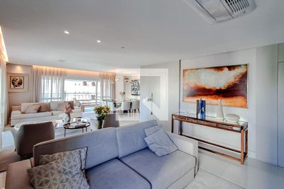 Apartamento, 3 quartos, 213 m² - Foto 3