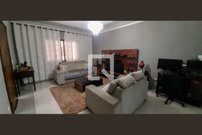 Casa, 3 quartos, 190 m² - Foto 2