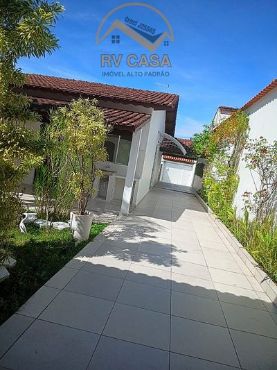 Casa, 4 quartos, 238 m² - Foto 1