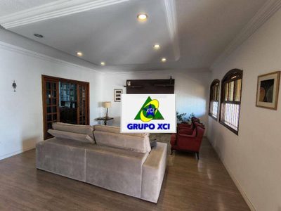 Casa, 4 quartos, 277 m² - Foto 2
