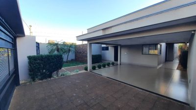 Casa, 3 quartos, 221 m² - Foto 2