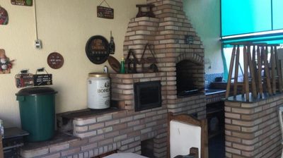 Casa, 2 quartos, 200 m² - Foto 1