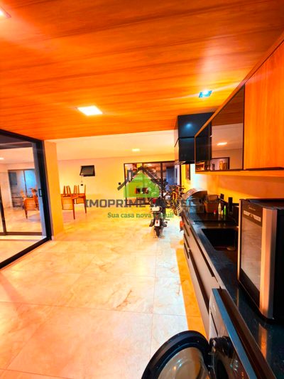 Casa, 3 quartos, 271 m² - Foto 2