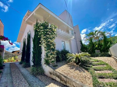 Casa, 3 quartos, 187 m² - Foto 1