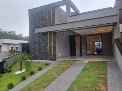 Casa, 3 quartos, 153 m² - Foto 1