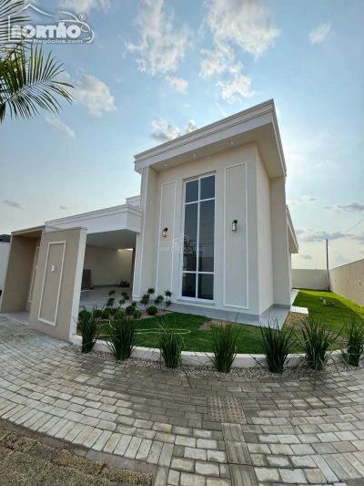 Casa, 1 quarto, 171 m² - Foto 2