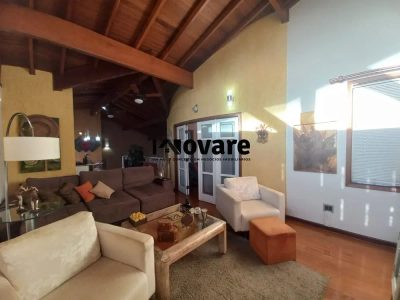 Casa, 3 quartos, 380 m² - Foto 1