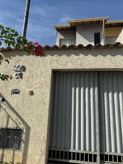 Casa, 2 quartos, 67 m² - Foto 1