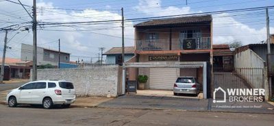 Sobrado, 4 quartos, 270 m² - Foto 1