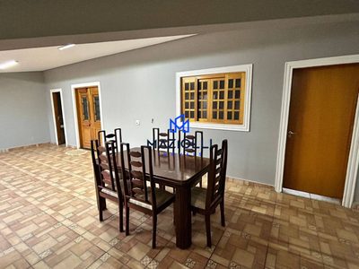 Casa, 3 quartos, 200 m² - Foto 4