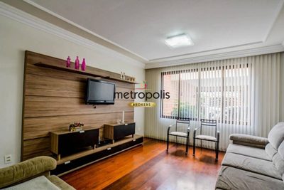 Sobrado, 3 quartos, 218 m² - Foto 2