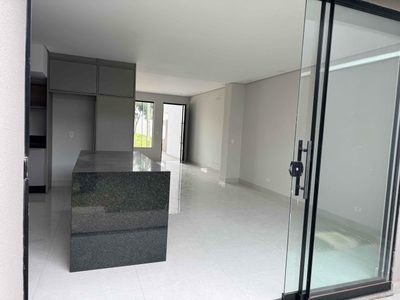 Casa, 3 quartos, 137 m² - Foto 2