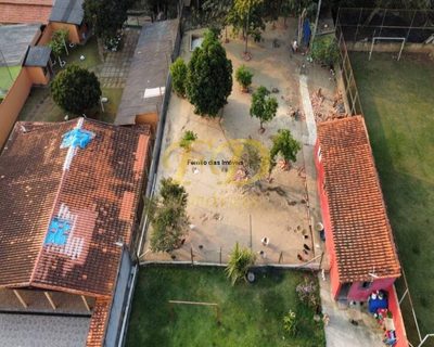 Chácara, 4 quartos, 2200 m² - Foto 2