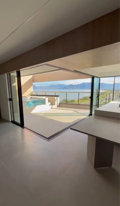Cobertura, 4 quartos, 240 m² - Foto 1
