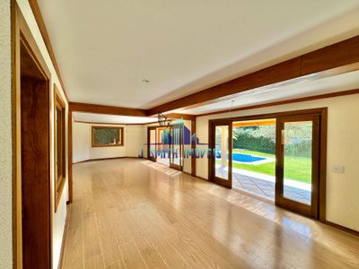 Casa, 3 quartos, 330 m² - Foto 3