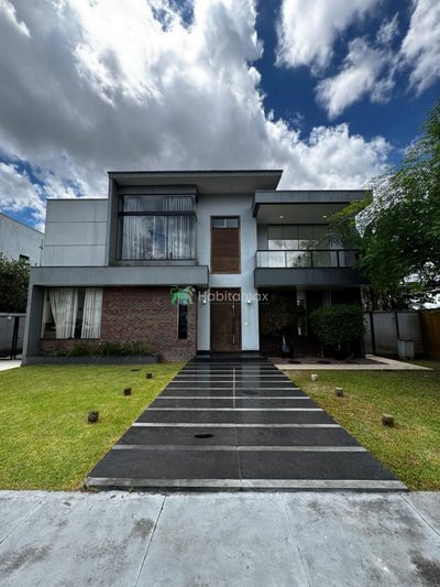Casa, 4 quartos, 460 m² - Foto 1