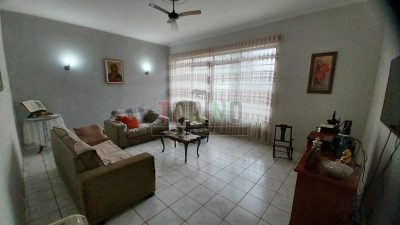 Casa, 3 quartos, 249 m² - Foto 1