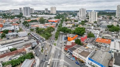 Loteamento e Condomínio, 402 m² - Foto 1