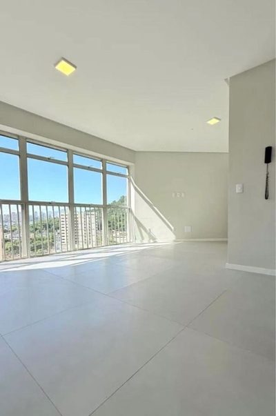 Apartamento, 3 quartos, 140 m² - Foto 1