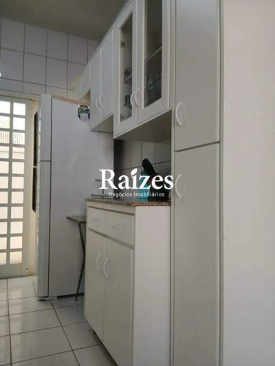 Casa, 3 quartos, 240 m² - Foto 1